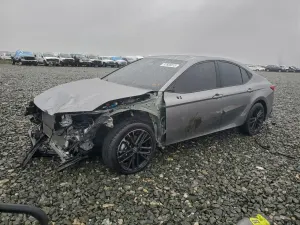 Toyota Camry XSE 2.5L 4 2025