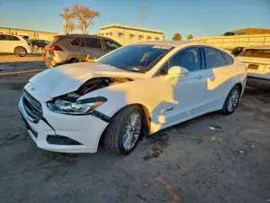 Ford Fusion SE HYBRID 2.0L 4 2014