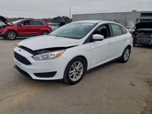Ford Focus SE 2.0L 4 2018