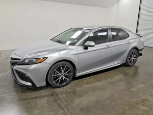 Toyota Camry 2.5L 4 2021