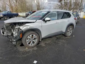 Nissan Rogue 2.5L 4 2021