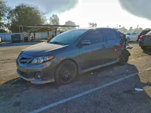Toyota Corolla BASE 1.8L 4 2013