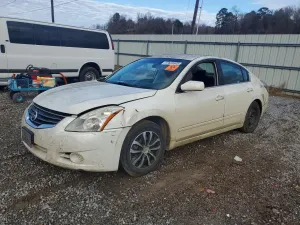 Nissan Altima BASE 2.5L 4 2011