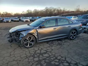Volkswagen Passat R-LINE 2.0L 4 2020