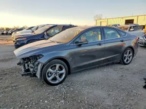 Ford Fusion SE 2.5L 4 2016