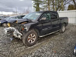 Nissan Titan XE 5.6L 8 2010