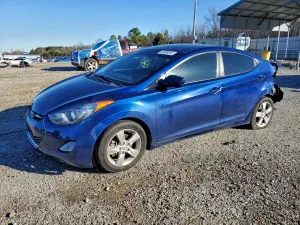 Hyundai Elantra GLS 1.8L 4 2013
