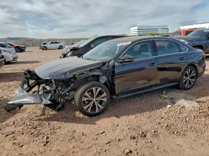Volkswagen Passat SE 2.0L 4 2021