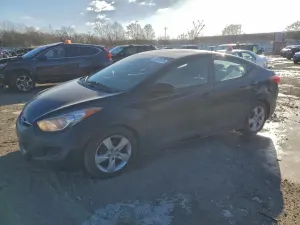 Hyundai Elantra GLS 1.8L 4 2013