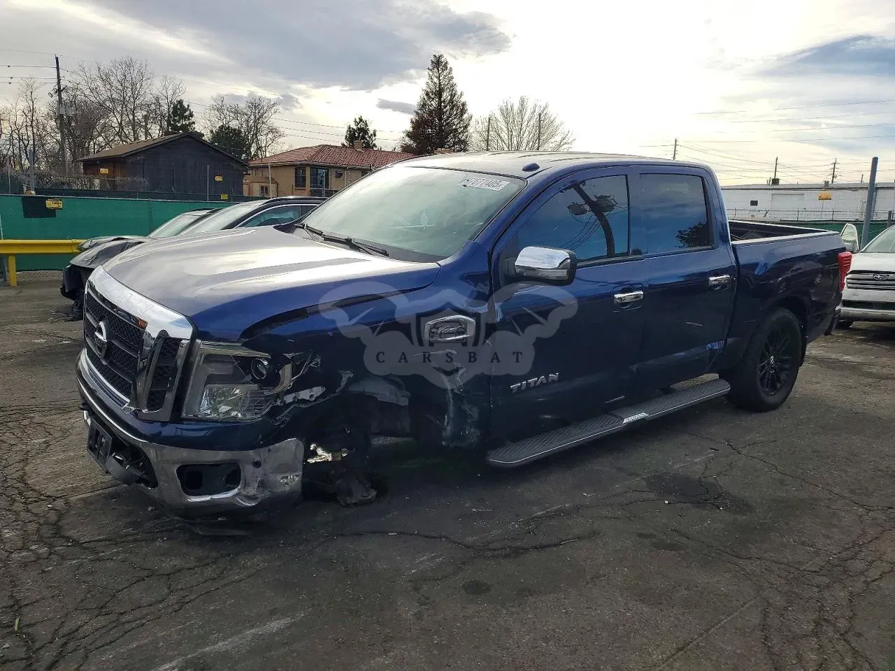 Nissan Titan SV 5.6L 8 2017