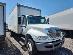 International DuraStar / 4000 6.7L 6 2018