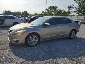 Nissan Altima 2.5L 4 2015