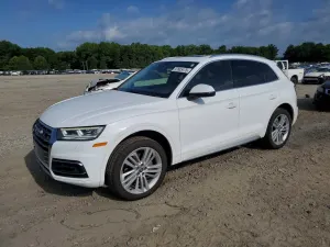 Audi Q5 2.0L 4 2018