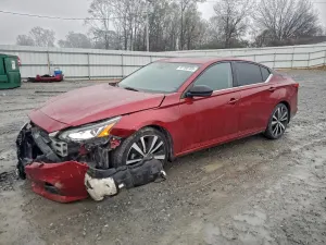 Nissan Altima SR 2.5L 4 2021