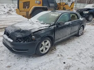 Volkswagen Passat SE 2.5L 5 2013