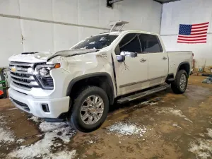 Chevrolet Silverado 1500 K2500 HIGH COUNTRY 6.6L 8 2024