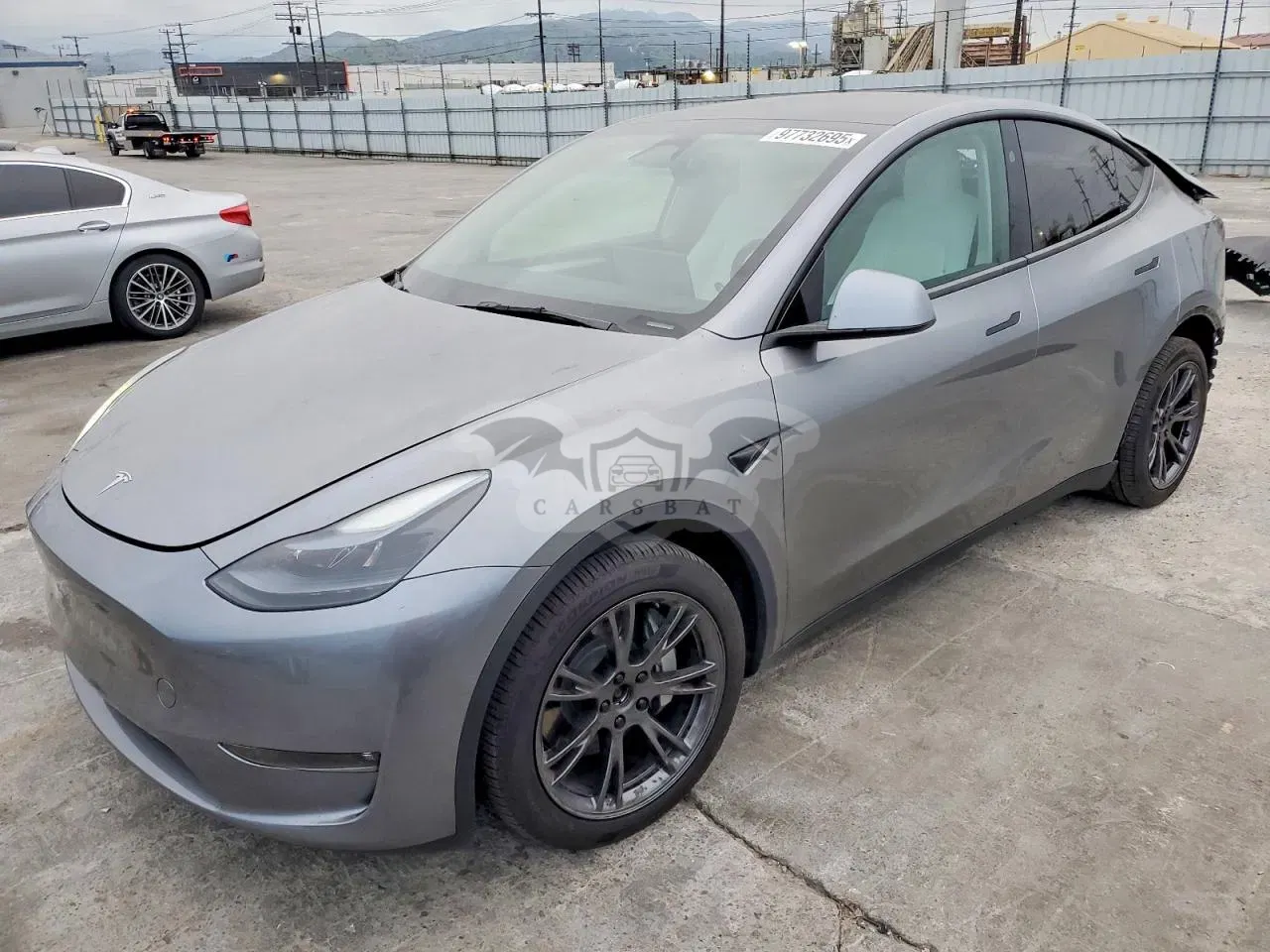Tesla Model Y 2025
