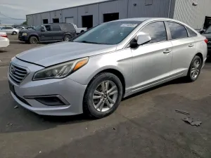 Hyundai Sonata SE 2.4L 4 2016