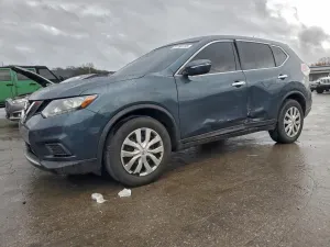 Nissan Rogue S 2.5L 4 2014