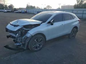Toyota Venza LE 2.5L 4 2024