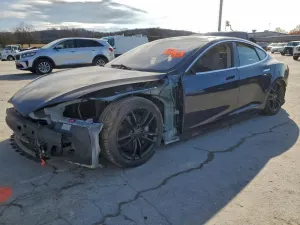 Tesla Model S 2014