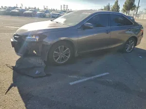Toyota Camry LE 2.5L 4 2016