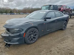 Dodge Charger SXT PLUS 3.6L 6 2018