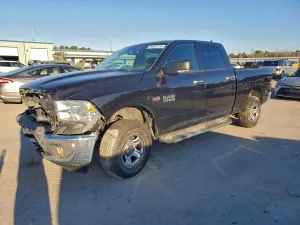 RAM 1500 SLT 5.7L 8 2017