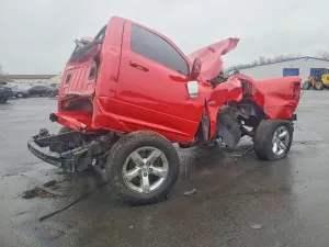 RAM 1500 5.7L 8 2013