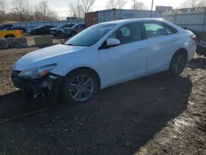 Toyota Camry LE 2.5L 4 2015