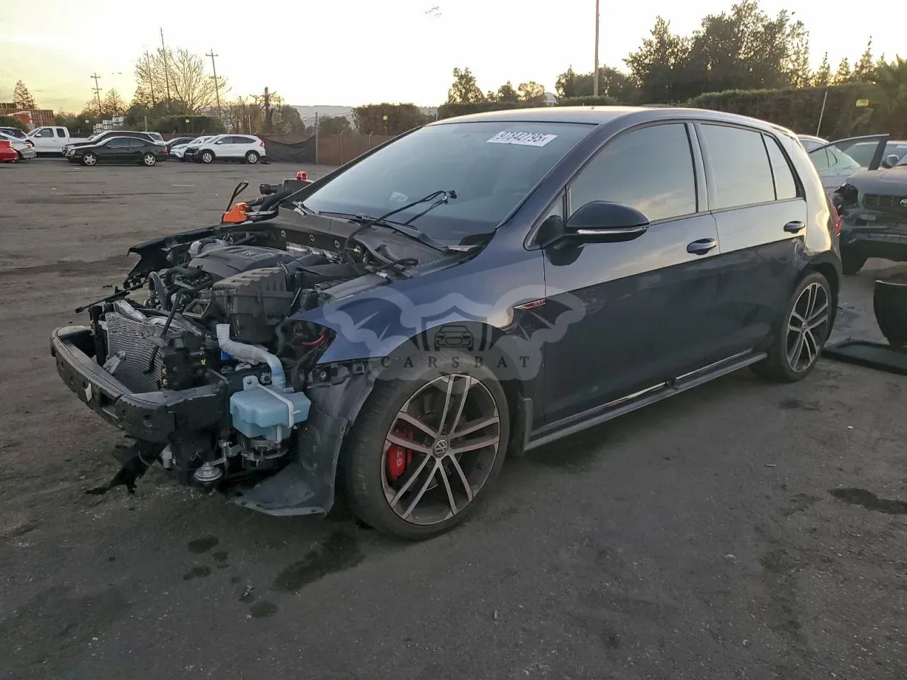 Volkswagen Golf S/SE 2 L 4 2017
