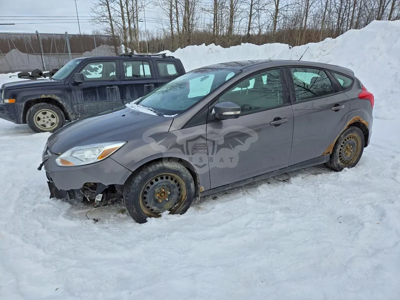 Ford Focus SE 2.0L 4 2012
