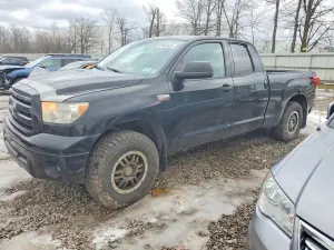 Toyota Tundra DOUBLE CAB SR5 5.7L 8 2011
