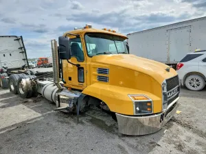 Mack Anthem 12.7L 6 2023
