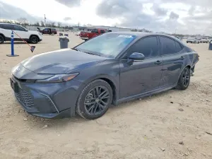 Toyota Camry XSE 2.5L 4 2025