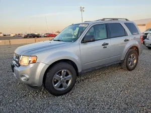 Ford Escape XLT 2.5L 4 2012