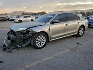 Volkswagen Passat S 2.5L 5 2013