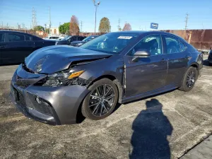 Toyota Camry SE 2.5L 4 2022