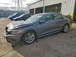 Volkswagen Passat SE 2.0L 4 2020
