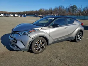 Toyota C-HR XLE 2.0L 4 2019