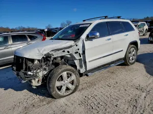 Jeep Grand Cherokee OVERLAND 5.7L 8 2013