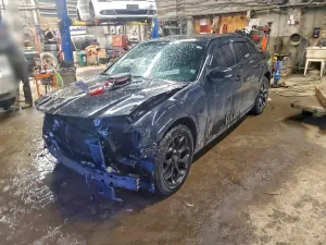 Chrysler 300 3.6L 6 2021