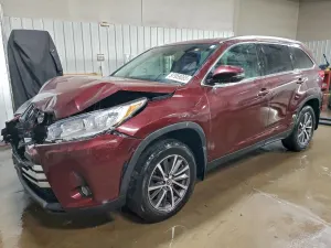 Toyota Highlander SE 3.5L 6 2019