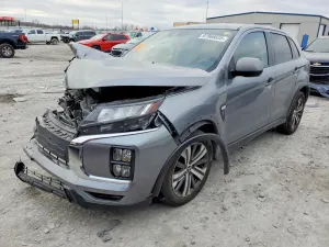 Mitsubishi Outlander ES 2.0L 4 2022