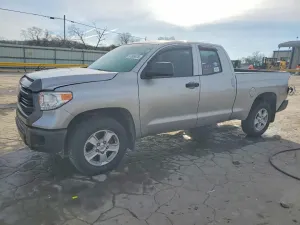 Toyota Tundra DOUBLE CAB SR 4.6L 8 2015
