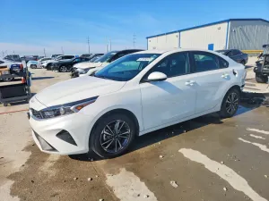 Kia Cerato / Forte / K3 LX 2.0L 4 2024