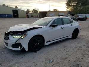 Acura TLX 2.0L 4 2021