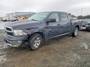 RAM 1500 SLT 5.7L 8 2019