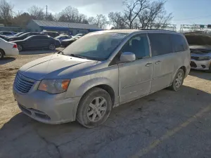 Chrysler Town & Country TOURING 3.6L 6 2011