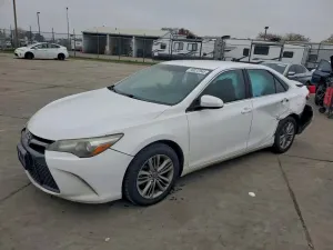 Toyota Camry LE 2.5L 4 2016